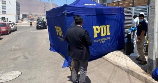 ElBoyaldia's tweet photo. Hombre murió tras detención ciudadana en Alto Hospicio: Fue amarrado de manos y pies https://t.co/f9PGsk3H6D https://t.co/HWnGxUT5ot