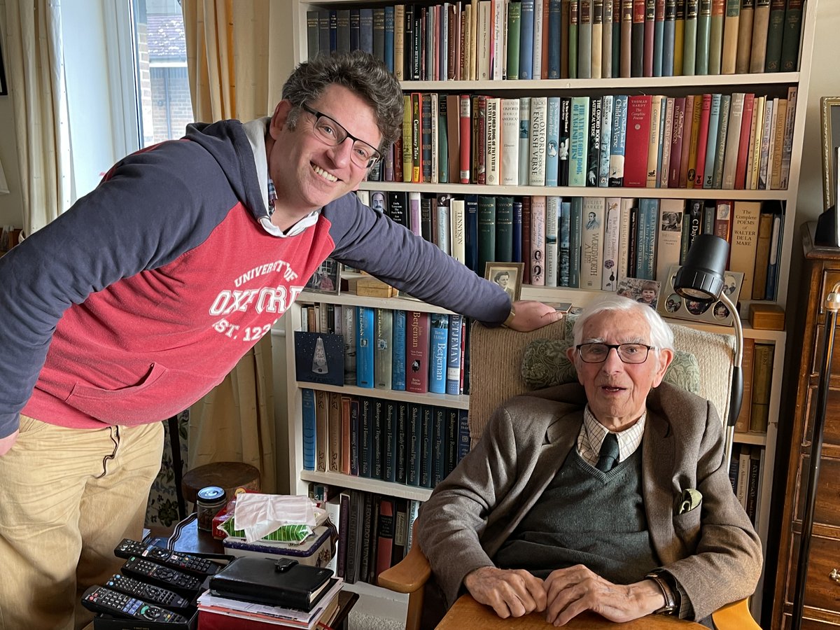 Quaerentia's tweet photo. Brief glimmer of joy away from the #Ukraine darkness: now out 1st/2 #TheStottLegacy w #TimothyDudleySmith bishop, hymnwriter extraordinaire, #JohnStott bio: 95yrs young & memory sparkling!
@LanghamPartners @langhampub
@LanghamUS @LanghamAU @IVPbookcentre
https://t.co/WdUcFIddTv https://t.co/6pYz4MvnDC