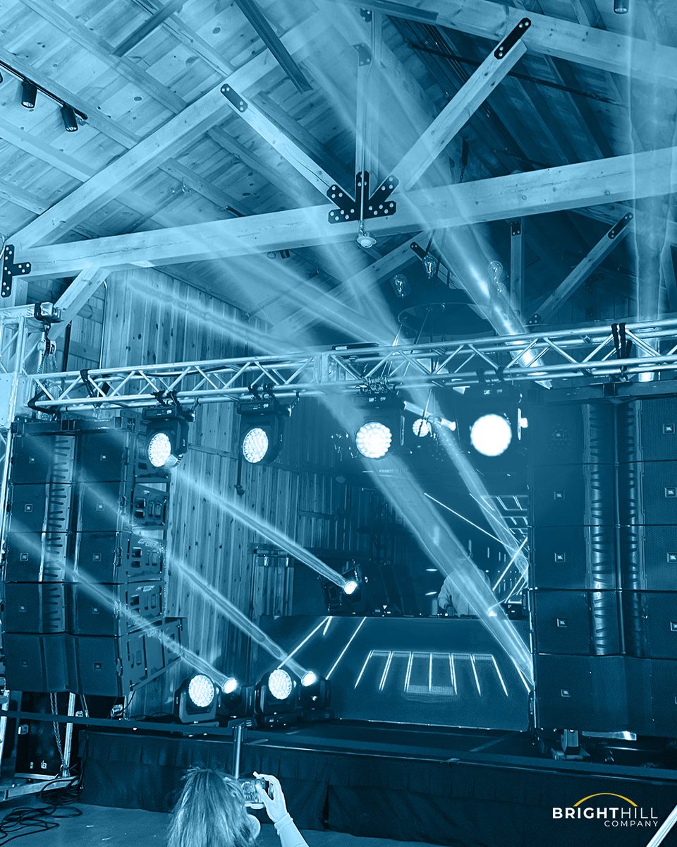 BrightHillCo's tweet photo. 😎 Planning an event? Contact us! We have audio visual solutions to fit your project no matter the size!

#events #concert #conference #av https://t.co/gs7TqDXcNn