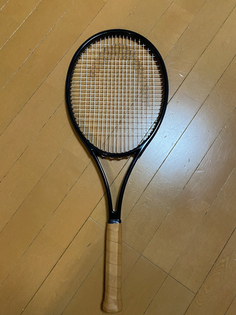 RacketGeek's tweet photo. before    after https://t.co/4yYMtan3Xs