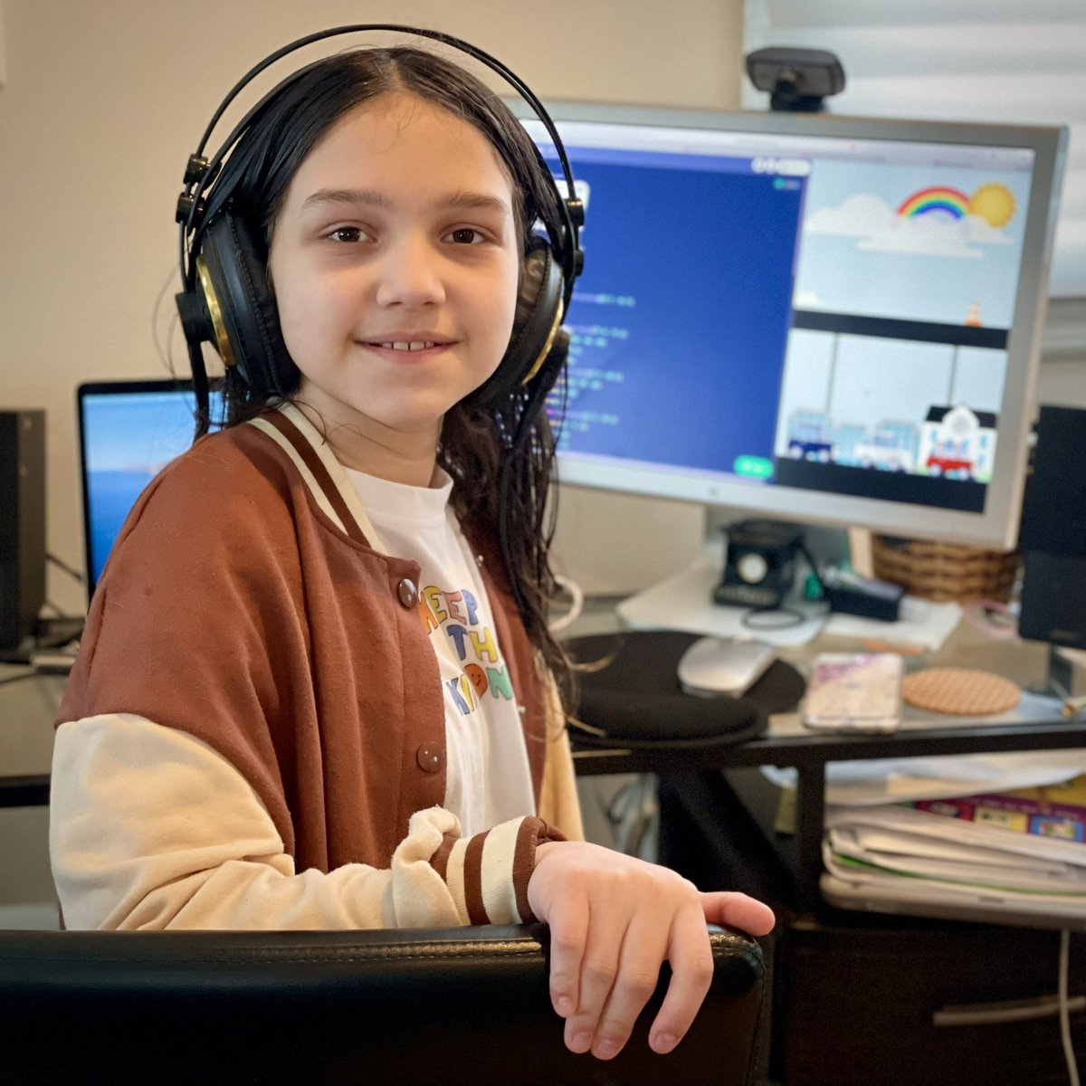 torres_albano's tweet photo. Elise is like a coding machine! Sheβs doing a great job developing her coding skills with @codeverse #codeverse #coding #kidscoding #codingforkids #womencoding #codingisfun https://t.co/wcEh9WusnU