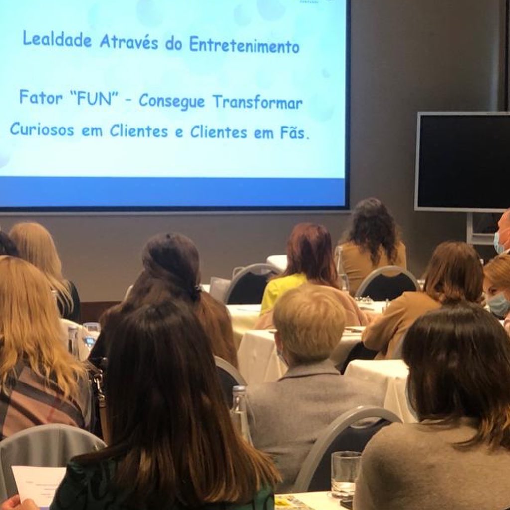 Hoy estamos en Portugal para impartir una jornada técnica y científica de cosmética y estética para la marca Thalgo.
Con nuestro director técnico Iñaki Sagastibeltza.
Está teniendo una amplia participación y asistencia.
Gracias de nuevo por la confianza.

medestec.com