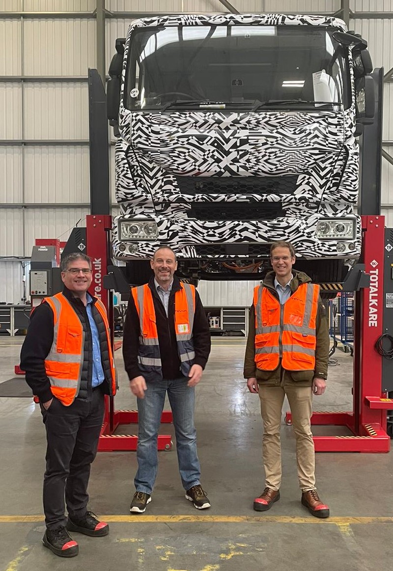 We’re exploring new technologies to help us achieve our mission for the #LowerThamesCrossing to be the greenest road ever built in the UK. Last week, we visited @Tevva_EV Tevva Electric Trucks in #Tilbury where we were shown several of their newest models. nationalhighways.co.uk/our-work/lower…