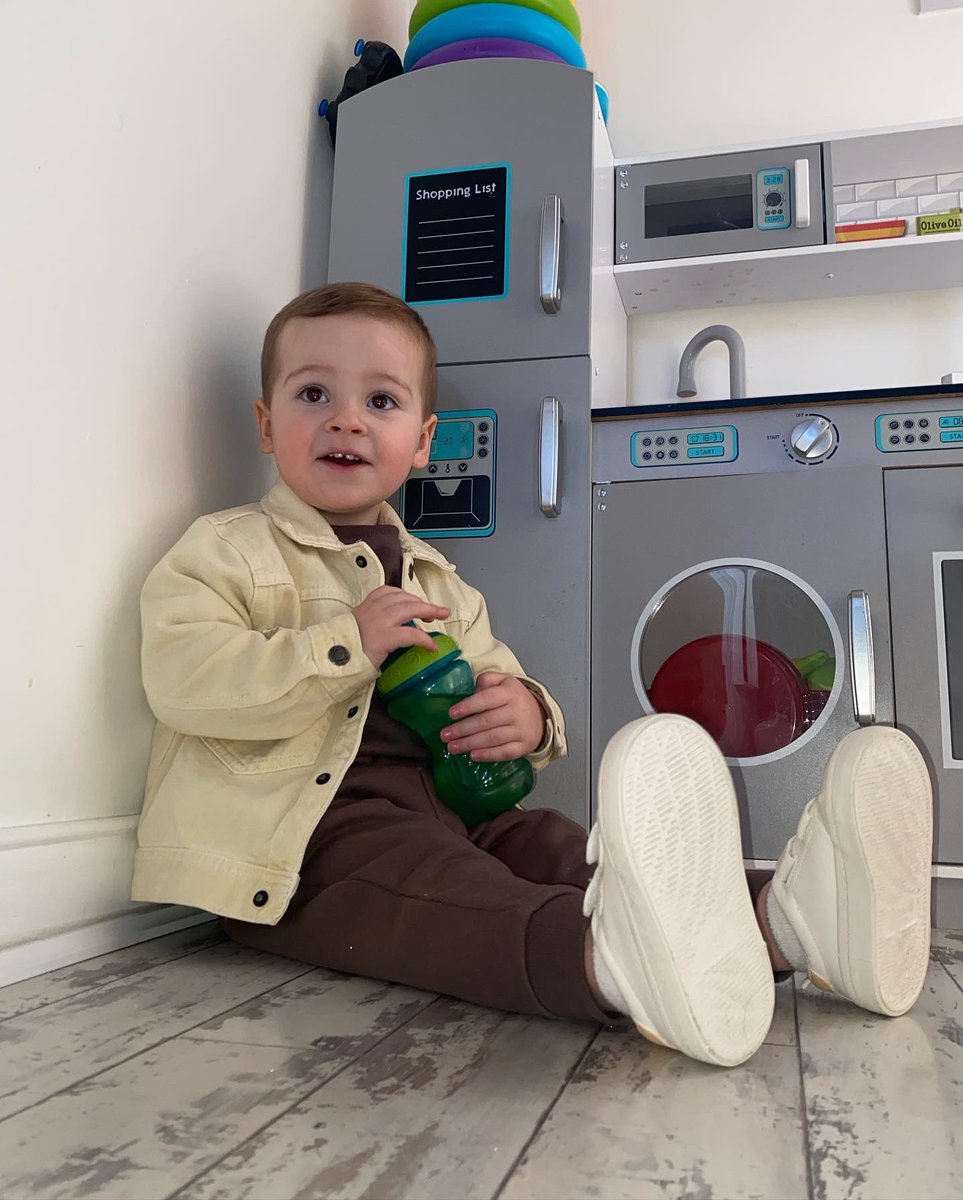 First day of nursery for Myles, he loved it! So proud of you🧸🤍