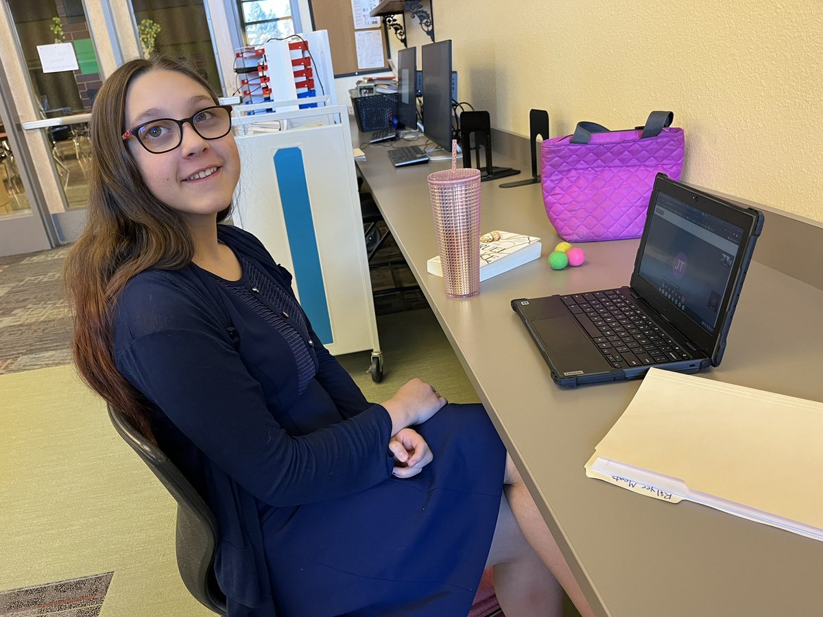 CprineScience's tweet photo. Virtual Wyoming State Science is in session. We’re so proud of our LMS science fair students! @lms https://t.co/lVpaN82Rjz
