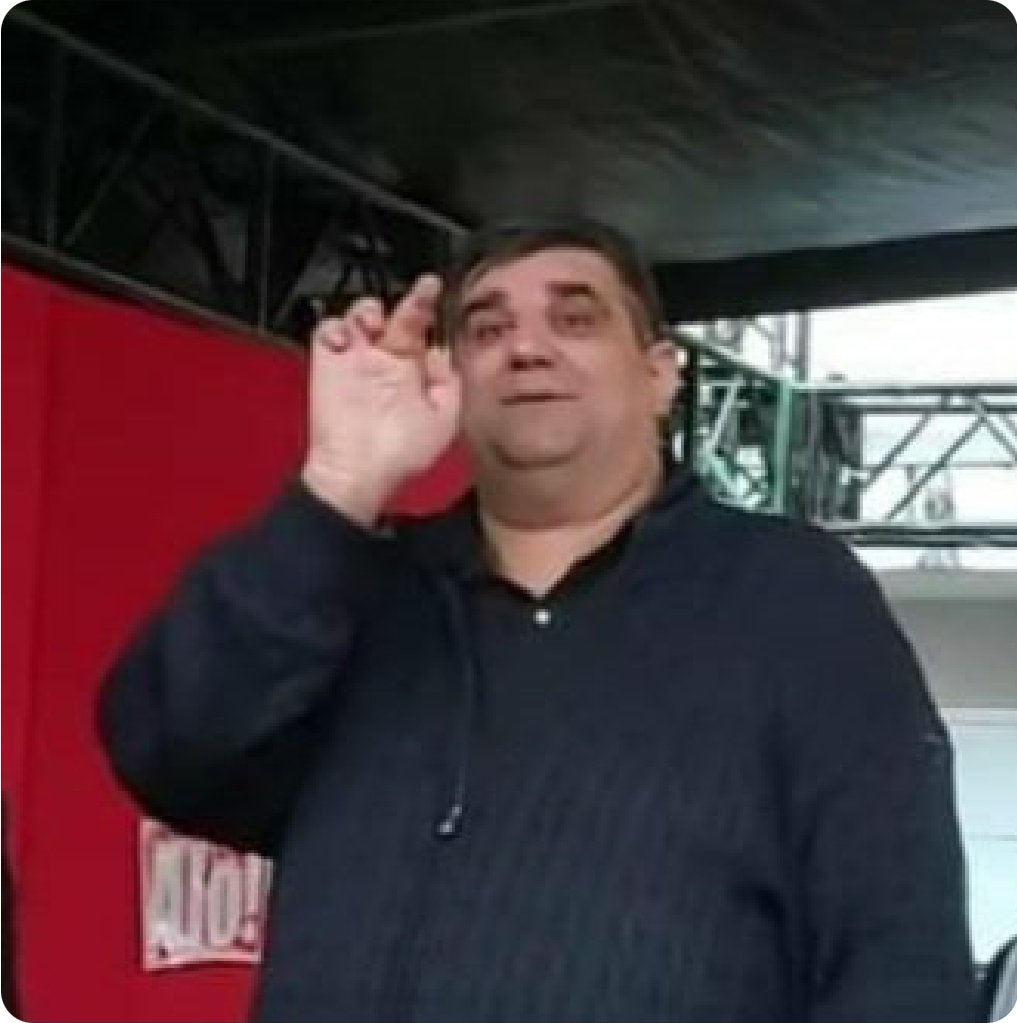 BojanLasta's tweet photo. @brankica767 @realKIJAKOCKAR 🤣🤣🤣🤣🤣 Ne blamiraj se, please. 

Pozdrav od "gospodina" sa zatvorskom prosloscu: https://t.co/Jw0QY2LIcj