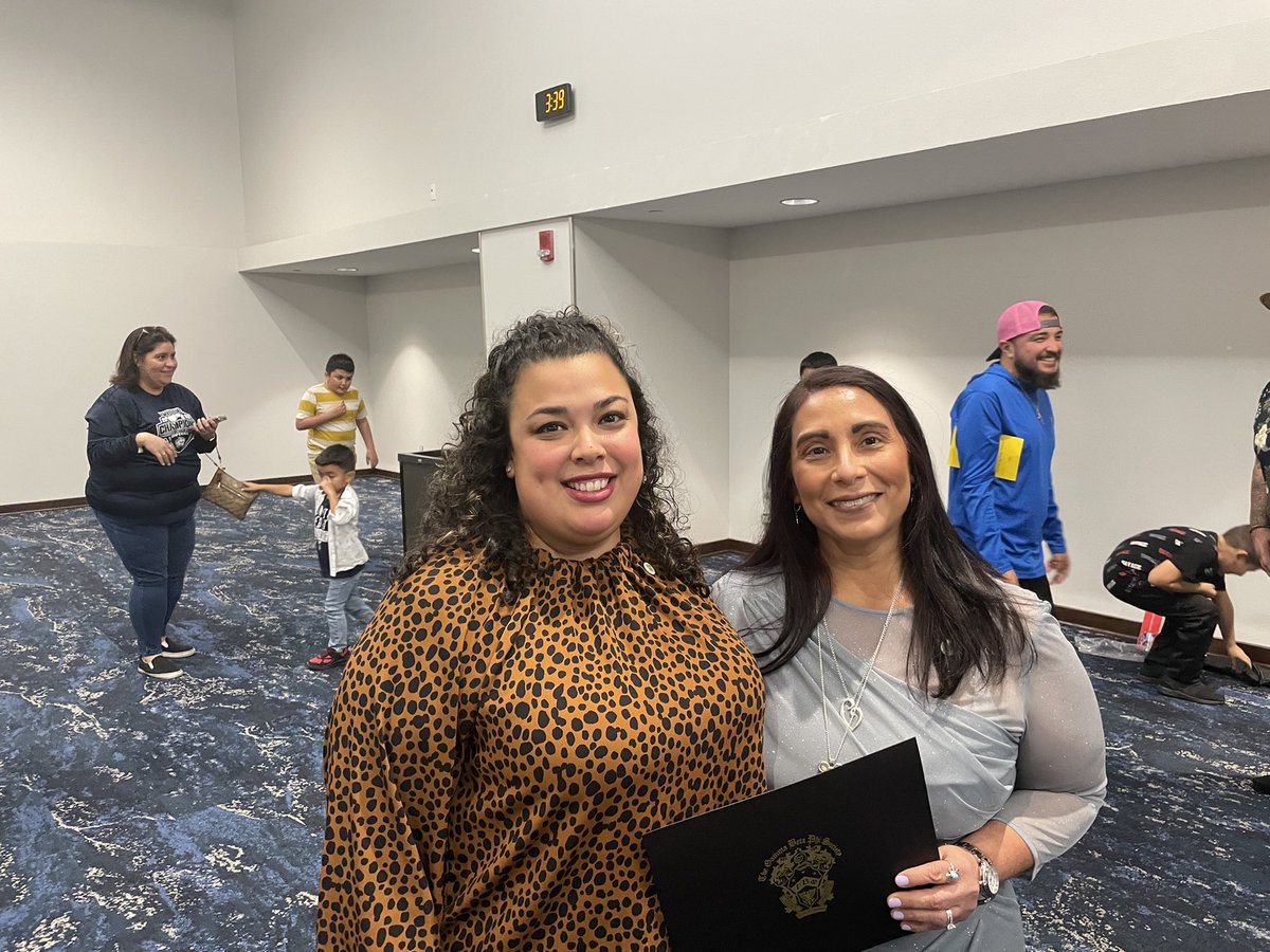cmperez789's tweet photo. Inducted into the Gamma Beta Phi National Honor Society! Thank you to my family for being there! My new sister @MrsEscosClass Meriah was inducted also! She is the reason I joined, always pushing me to be a better part of myself! 🥰🎉@gammabetaphisoc https://t.co/xRBGyBDCSl