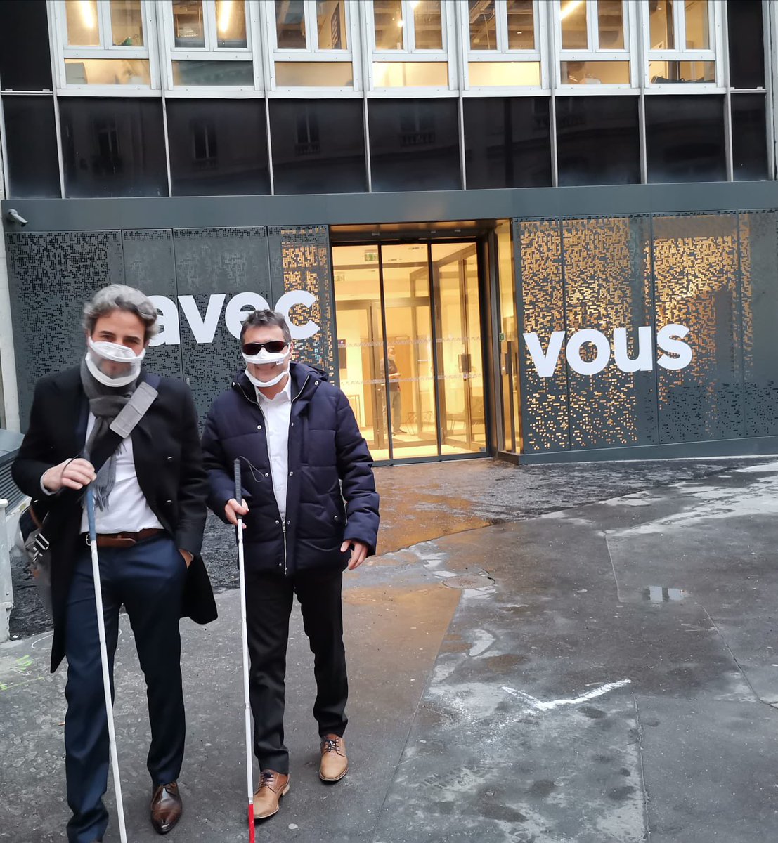 MAnnereau's tweet photo. Présentation de nos propositions @AssoAPHPP inscrites dans notre #livreblancAPHPP
80 mesures pour le #handicap et l’ #accessibilité !
Merci à @enmarchefr de son accueil. #Présidentielles2022
A retrouver ici
https://t.co/OKNlR1AccO https://t.co/DuXGhIJ8oT