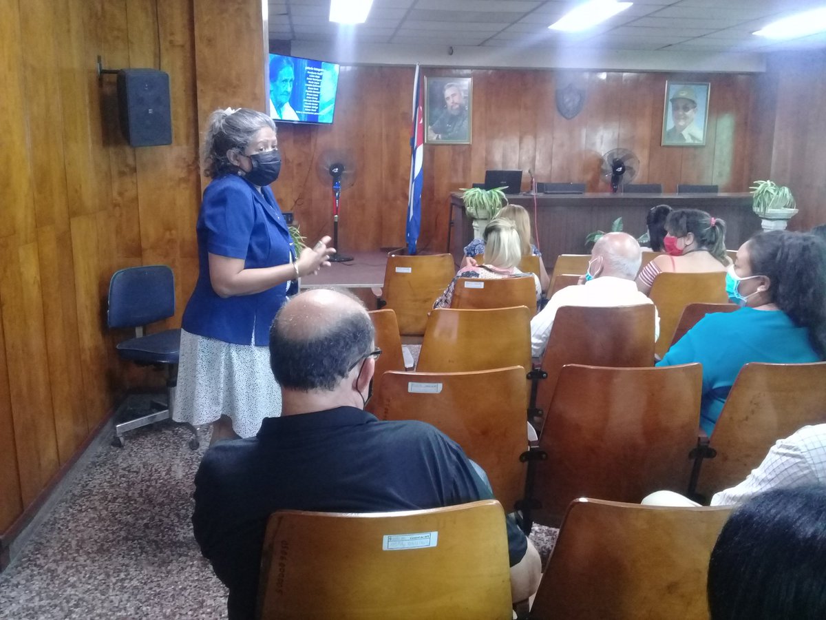 EarlyRetiredCC's tweet photo. A debate un excelente material del "Proyecto Palomas" un audiovisual que sensibiliza y aboga por los derechos inalienables de las mujeres en #Cubra 
#MujeresEnRevolución 🇨🇺 https://t.co/7qU8Ep3aqT