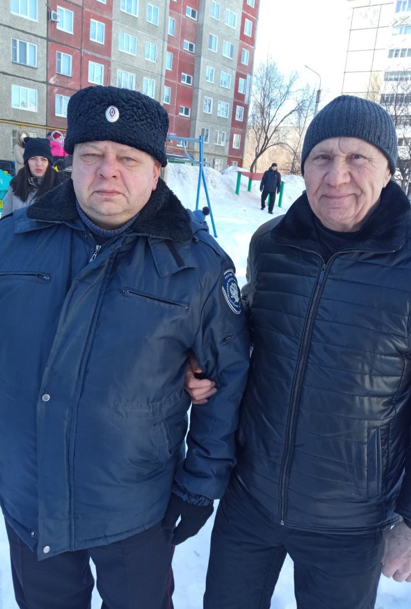 VVKO_ROSSIA's tweet photo. #новости_ВВКО

Казаки Симбирского отдельского казачьего общества Волжского казачьего войска обеспечивали охрану общественного порядка и общественной безопасности на праздновании масленицы.

#ВолжскоеКазачьеВойско https://t.co/Rxt1evBzyY