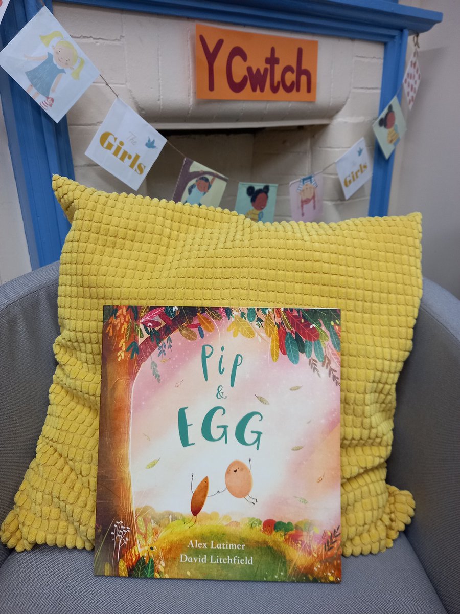 What a heartwarming tale of friendship! #PipandEgg by @almaxlat and @dc_litchfield was a treat to read in our #FoundationPhase #Assembly this morning at @CoganPrimary @scholasticuk @Scholastic 🐦🌳