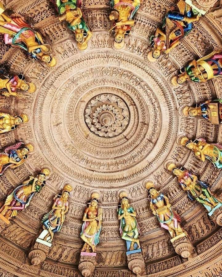 Look at the amazing work by our ancestors , we have such beautiful structure hidden everywhere ..

Nakodaji Jain temple , Rajasthan - India (Bharat) 🇮🇳
#jaintemple #nakodaji #magiclandindia #rajsthandiaries #india #temple #carvingart #structuredliteracy