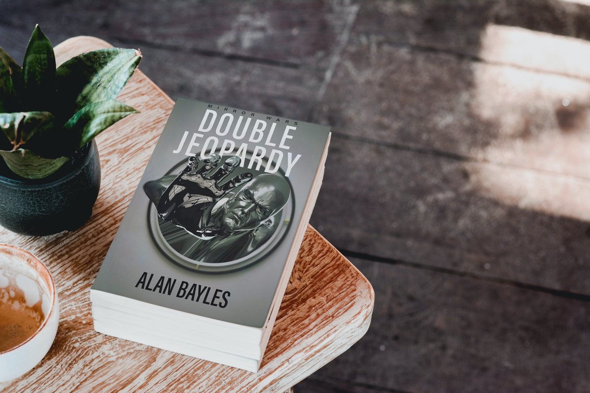 Albay3037's tweet image. 💀💀Ever had that feeling your reflection is plotting against you? Would you survive if you had to fight for your own survival against… you?💀💀
#ShamelessSelfpromoMonday #WritersLift #WritingCommunity #BookRecommendation #BookBoost #BooksWorthReading

amazon.co.uk/Mirror-Wars-Je…