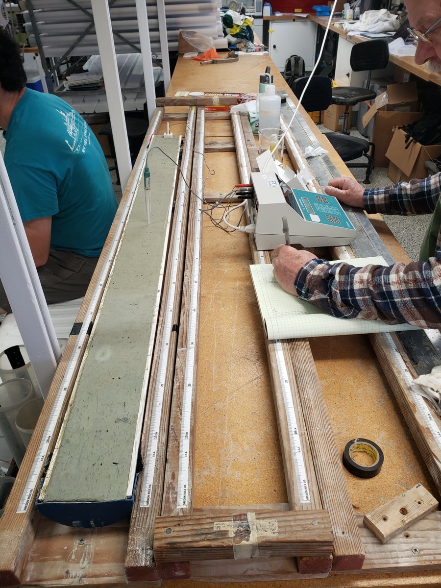rv_neil's tweet photo. Slick sections. Split sections. #coring #deepseamud https://t.co/nAtCYaQQkW