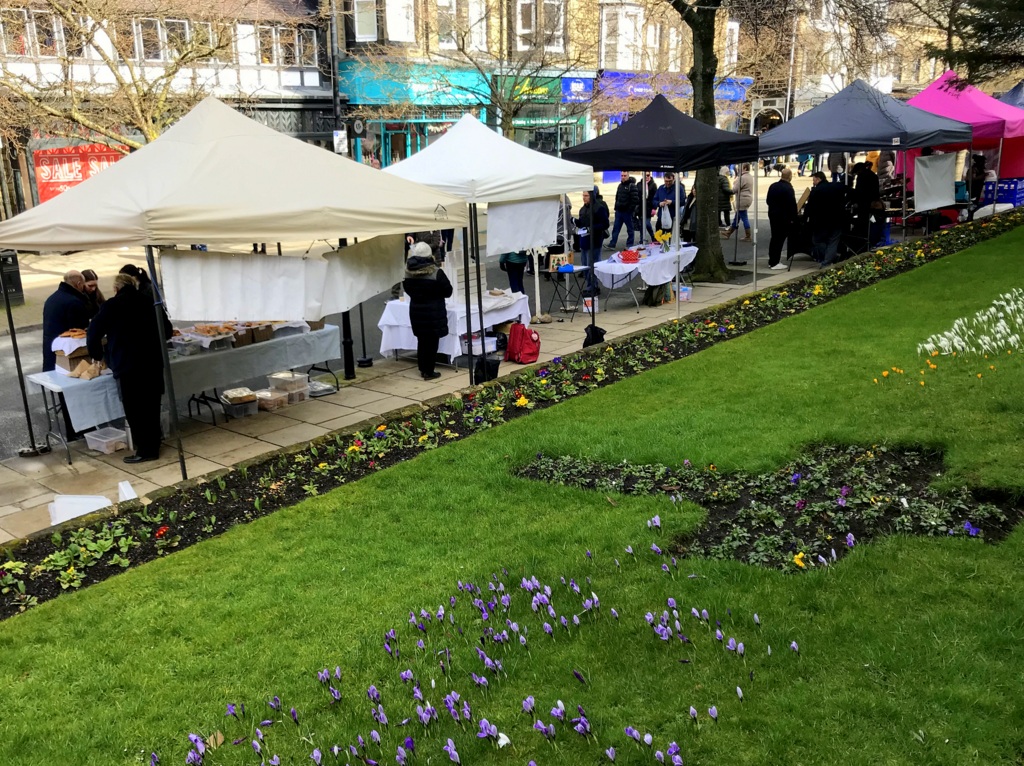IreneSandraD's tweet photo. A lovely day for #Ilkleys #RealFoodMarket https://t.co/U4YM3SzBDK