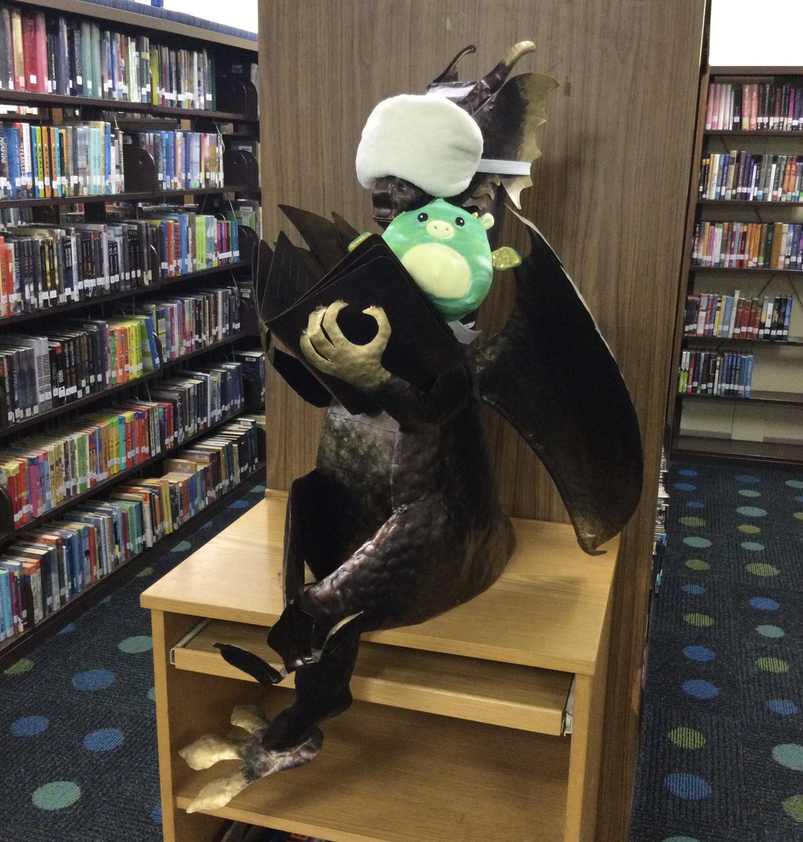 JeffersonReads's tweet image. Dragons love spirit days! Dewey getting some rest with a lavender eye mask and a cuddly friend. @JeffersonIBMYP @APSLibrarians #librarymascot #deweythedragon