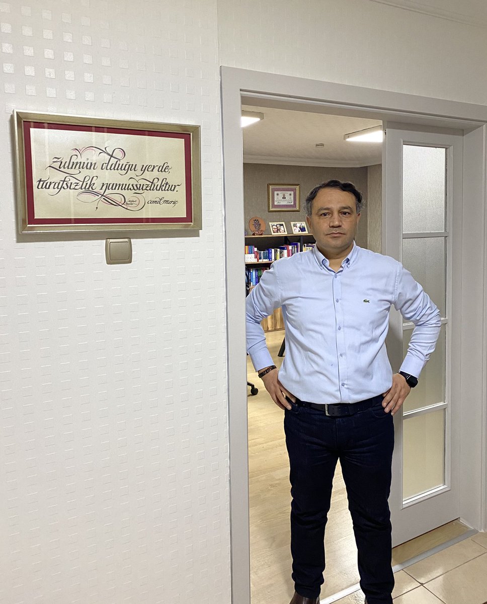 “Zulmün olduğu yerde tarafsızlık namussuzluktur.”
(Cemil Meriç)