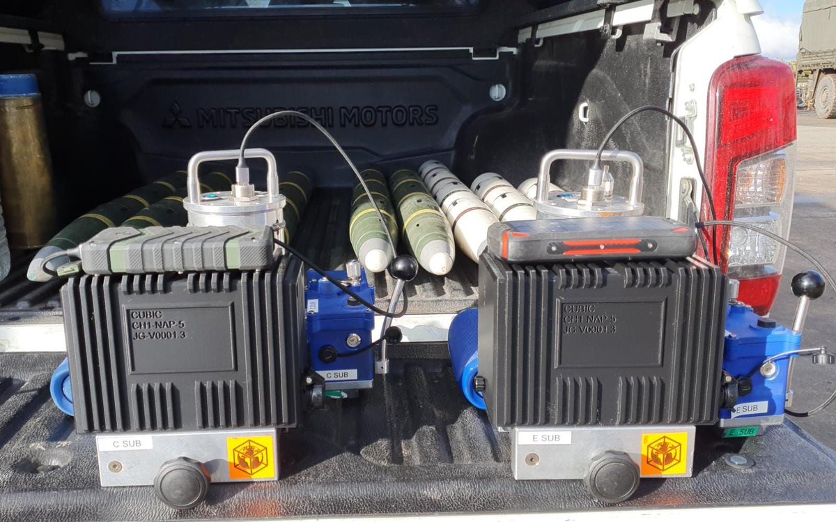 cubic_cmps's tweet photo. Our Gunnery training team is on the road again, helping to deliver Indirect Fires training in Sennybridge, UK.

#WeAreCubic #syntheticwrap #lvc #artillery #scopic #blueshell #training https://t.co/n8Zqw8VYsw