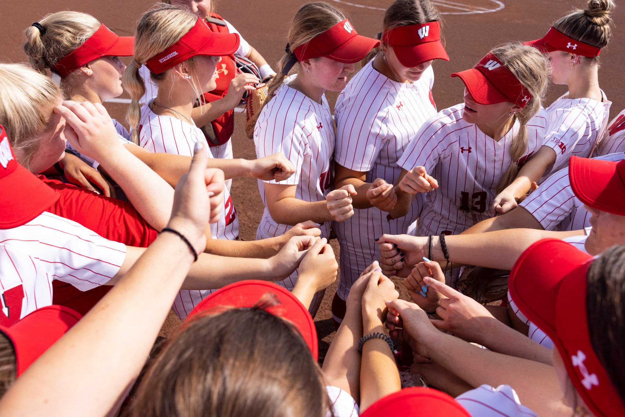 Wisconsin Softball on Twitter "We're feeling 22! The Badgers check in