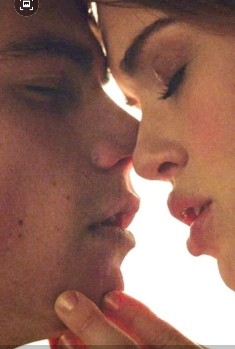 Angie54709698's tweet photo. Love this picture  off the  two of them dylan O'brien and holland roden beautiful 😍♥❤ 😍 https://t.co/14GdsGV1xS