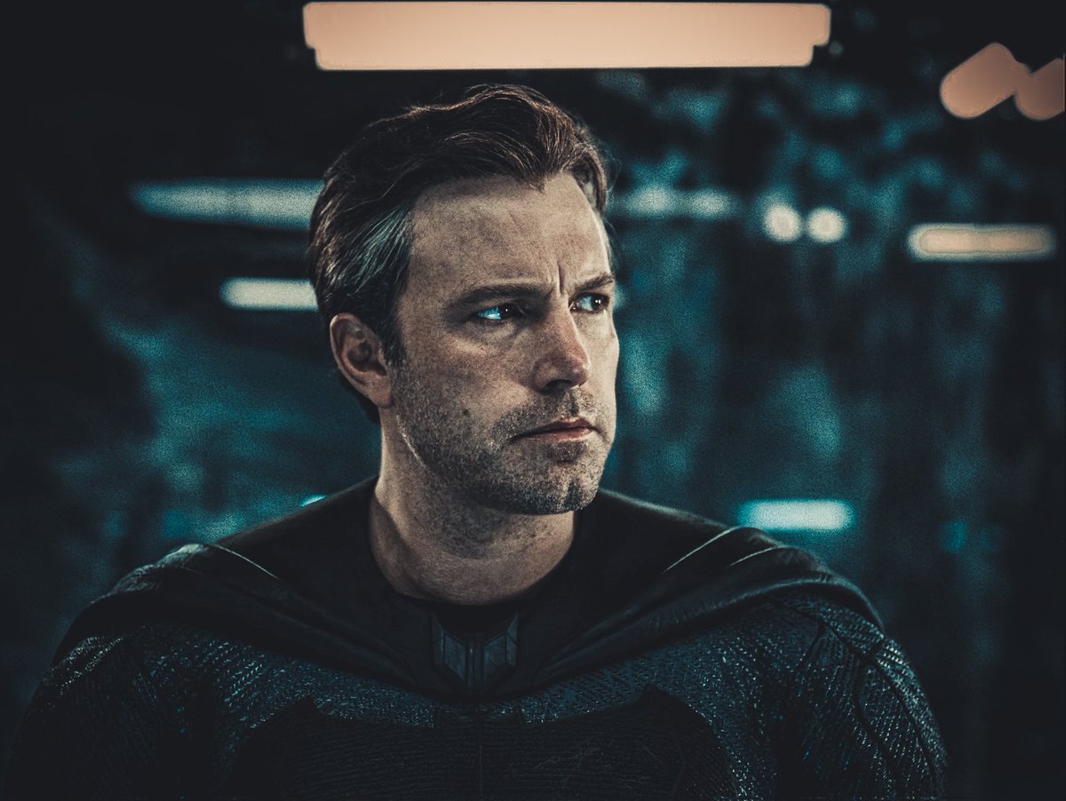 minimumwrist's tweet photo. in my opinion Ben Affleck is the best version of Batman/Bruce Wayne in live action. RT if you agree. https://t.co/3BaguTb4w6