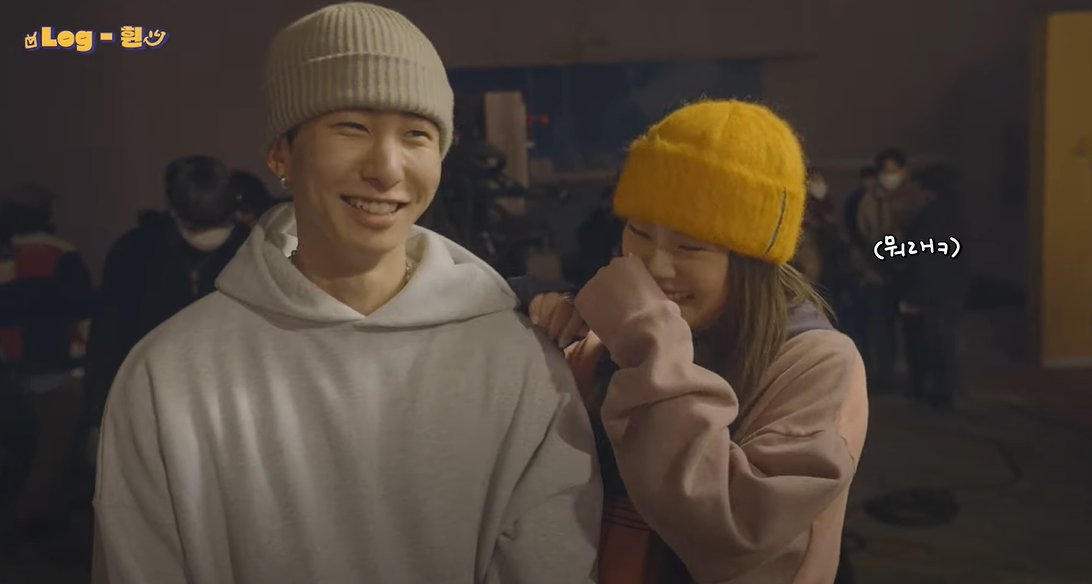 gararosita's tweet photo. Confirmed! Wheein's good old friend &amp; fellow artist Jude is one of the skaters in Pastel! I love a supportive friend <3 

Both covered Bruno Mar's That's What I Like and it's soooo good! #JvdeMilez #Mamamoo 
🎞️ https://t.co/FKLgEHzkd1 https://t.co/P19uARkXw4