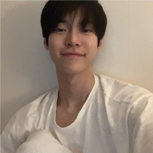 onlymeDarxxr's tweet photo. : ยิ้มหน่อยดิ อยากดูแก้มก้อนๆของเธอ
: อะไร มาบอกให้เค้ายิ้มทั้งๆที่ตัวเองก็ไม่ยิ้มอ่ะนะ?
: อ่ะ ยิ้มละ ไหนเธอยิ้มให้เค้าบ้างสิครับ
: :)
: น่ารัก
#dolice https://t.co/vLd5hVLk51