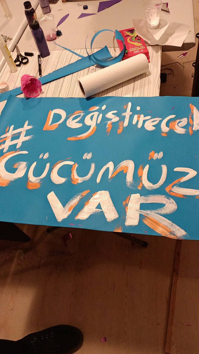 Busrabzkr's tweet photo. Gücümüz var.!
#benkadınım https://t.co/HRGsNJX6gL