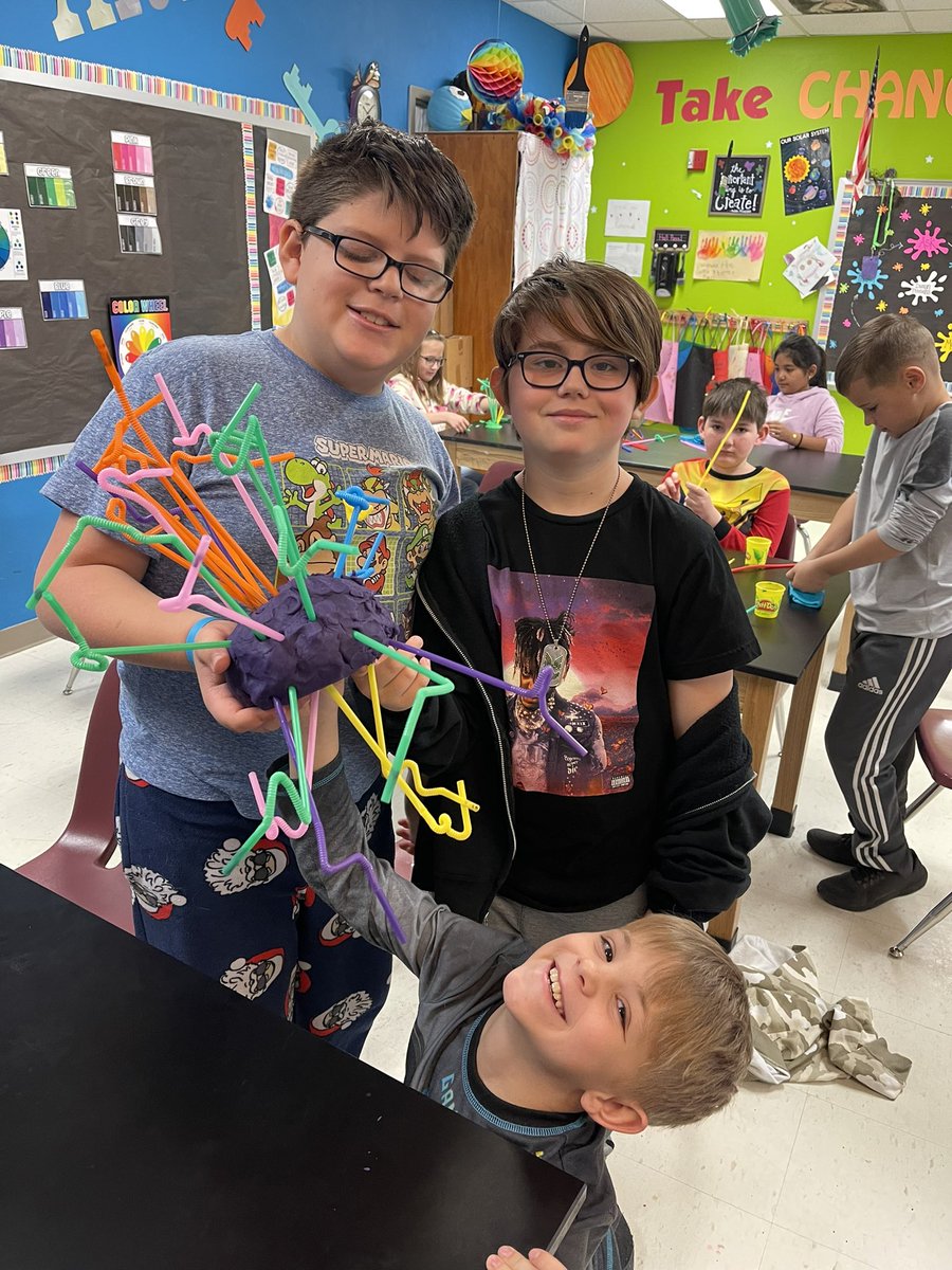 We are learning  about the amazing <a href="/ChihulyStudio/">Chihuly Studio</a> team with 4th graders from <a href="/mckelvain_4th/">𝙼𝚎𝚕𝚒𝚜𝚜𝚊 𝙼𝚌𝙺𝚎𝚕𝚟𝚊𝚒𝚗</a> class! They are working in small teams to create their own Chihuly inspired sculptures! <a href="/mambrinosteam/">STEAM Academy at Mambrino</a> <a href="/granburyisd/">Granbury ISD</a> <a href="/Curriculum_GISD/">Granbury ISD Curriculum Department</a> @HeatherBoisjol1