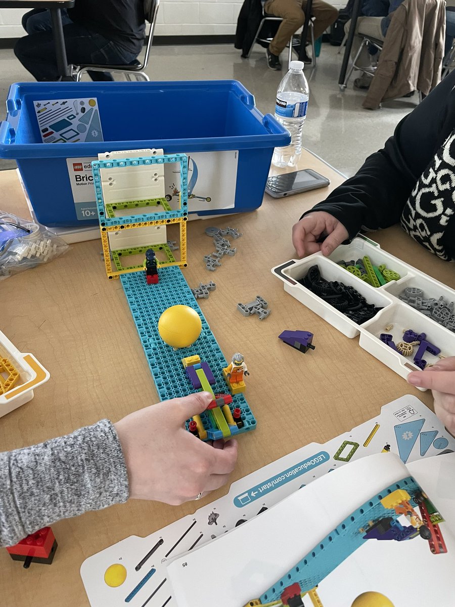 Stephanie Carbone tweet media