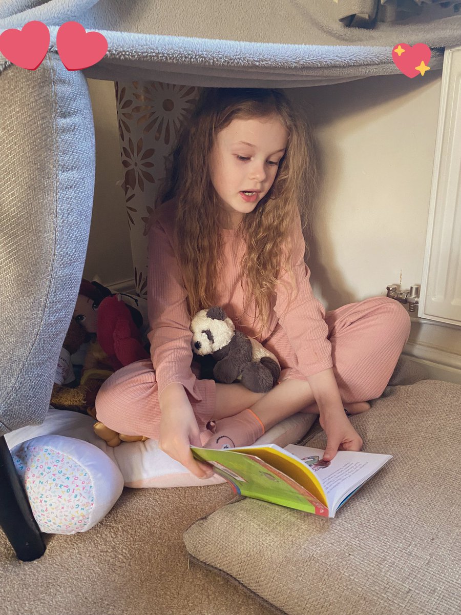 miss_chappers_'s tweet photo. Making a reading den for this weeks #BookBingo 
@MrsLancsStMarys https://t.co/YZZxgwKp3m