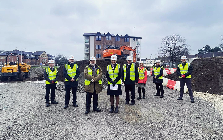 wchc_nhs's tweet photo. Construction begins for Marine Lake Health and Wellbeing Centre in West Kirby.

We are thrilled to mark the start of this partnership project with @MarineLakeMP @AgeUKWirral @EricWrightGroup 

Find out more on our website: 
https://t.co/MbvQacoFw6 https://t.co/RznnH3e0fT