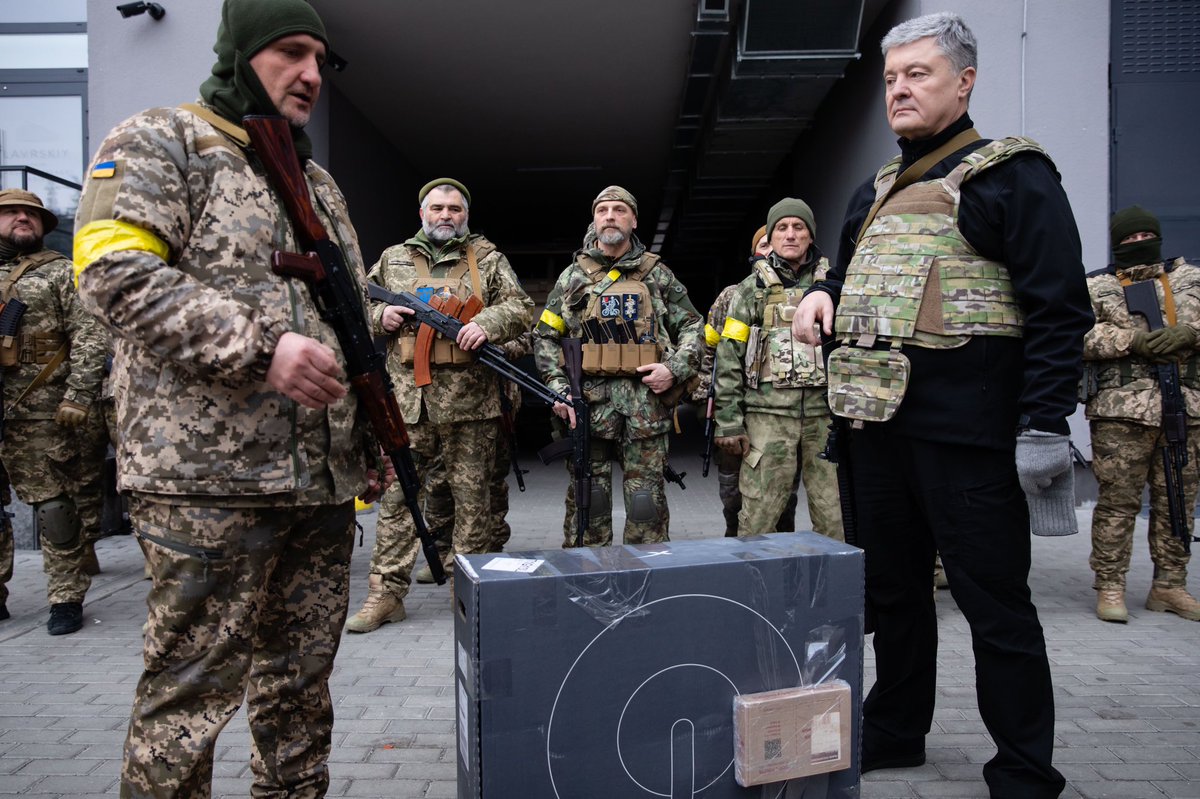 Петро Порошенко tweet media