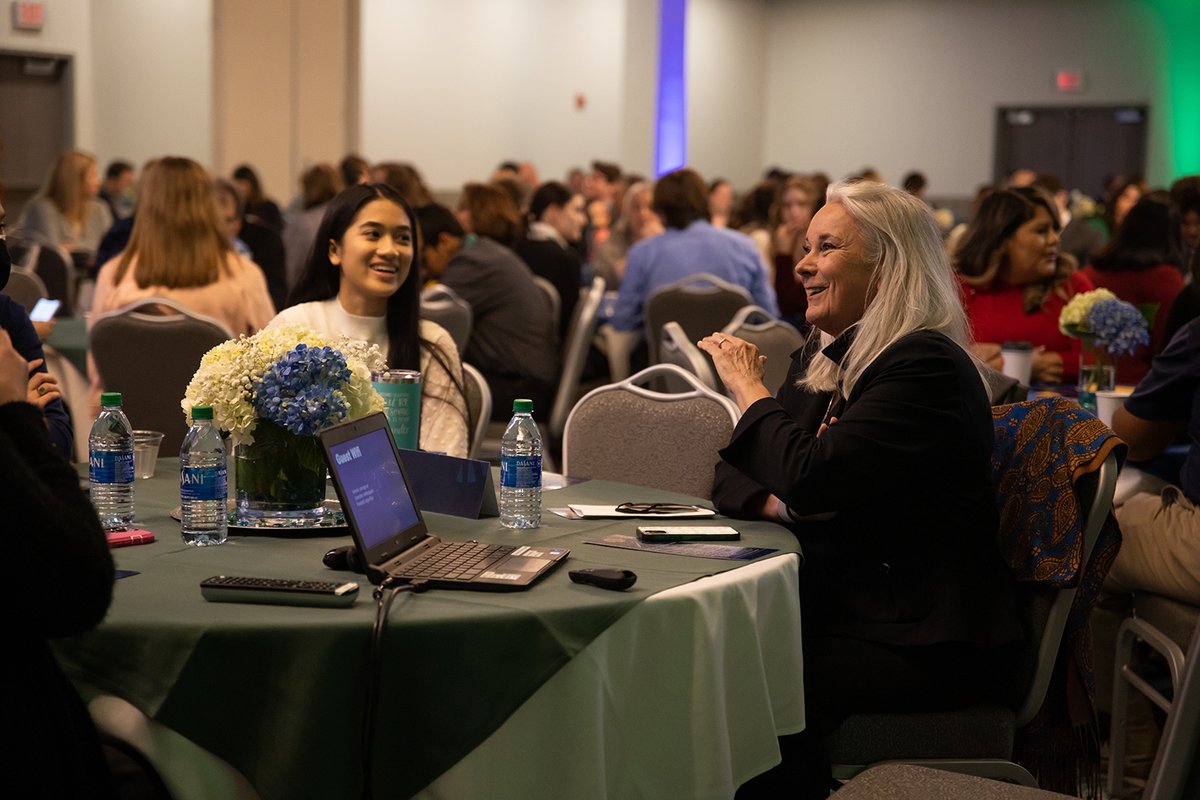 DrMDSaunders's tweet photo. It's always a pleasure meeting the best and brightest students from across the state at the president's scholarship competition hosted by @uwf.
Congratulations to all the #FutureArgos that competed. I look forward to seeing what you will accomplish in life. https://t.co/3IkYxpkgXJ