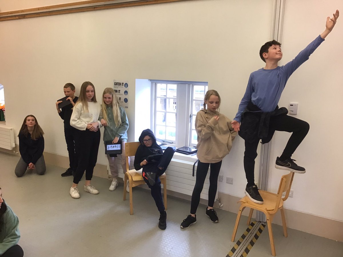 HGS_DRAMA's tweet photo. Fab day 1 @HarewoodHouse #PATrip We started workshops with our Drama group playing with location and character. Some fantastic work was showcased! @HarrogateGS @MusicHGS https://t.co/6laDzTE3Jw