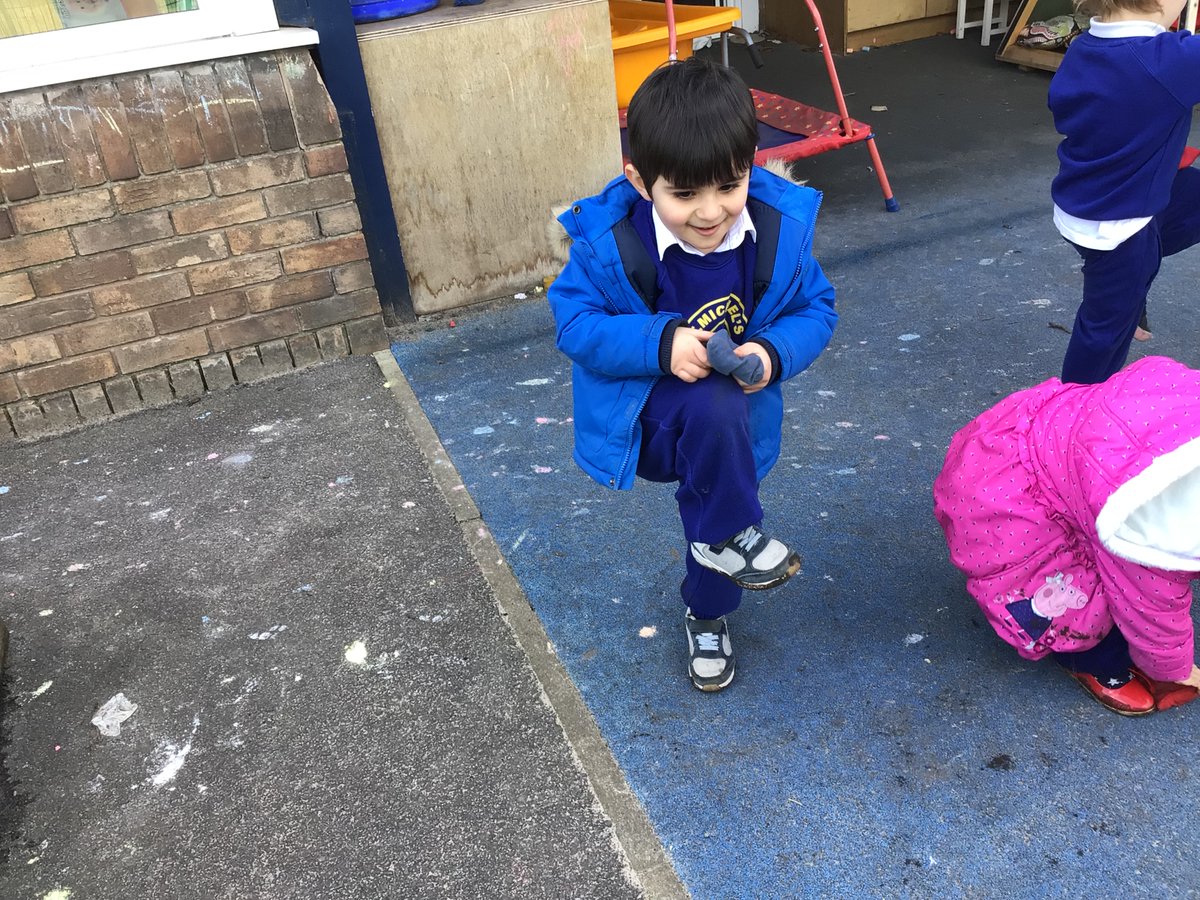 Nurserystm1's tweet photo. Practising our balancing skills outside. #STMeyfs #STMpl #STMpe https://t.co/3eTWonW5p3