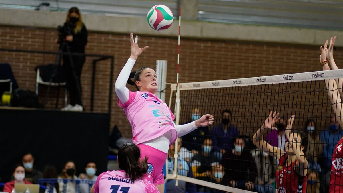 Lanzadigital's tweet photo. #Voleibol Anna Walsh, la MVP de la vigésima jornada https://t.co/ygeJjQDQFm #AnnaWalsh @patriolsen @voleykiele #LigaIberdrolaVB https://t.co/kgdKoFNEXT