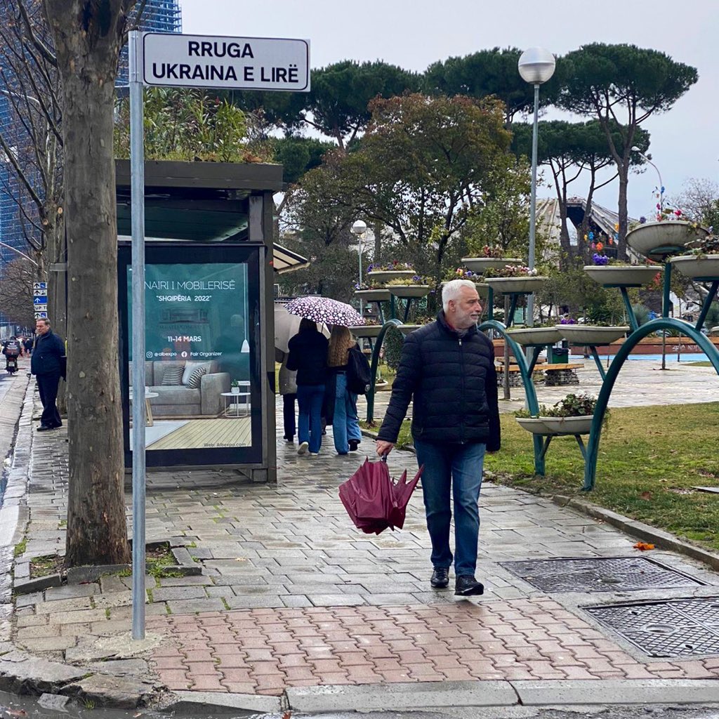 erionveliaj's tweet photo. With a unanimous vote, @CityOfTirana Council approved the naming of "Free Ukraine" street in Tirana 🇦🇱❤️🇺🇦

The sign is up now

The street runs through an embassy row, where 4 Embassies: Ukraine, Russia, Serbia and Kosova, are located

All will live/work in a Free Ukraine address https://t.co/XRklyjfBjN