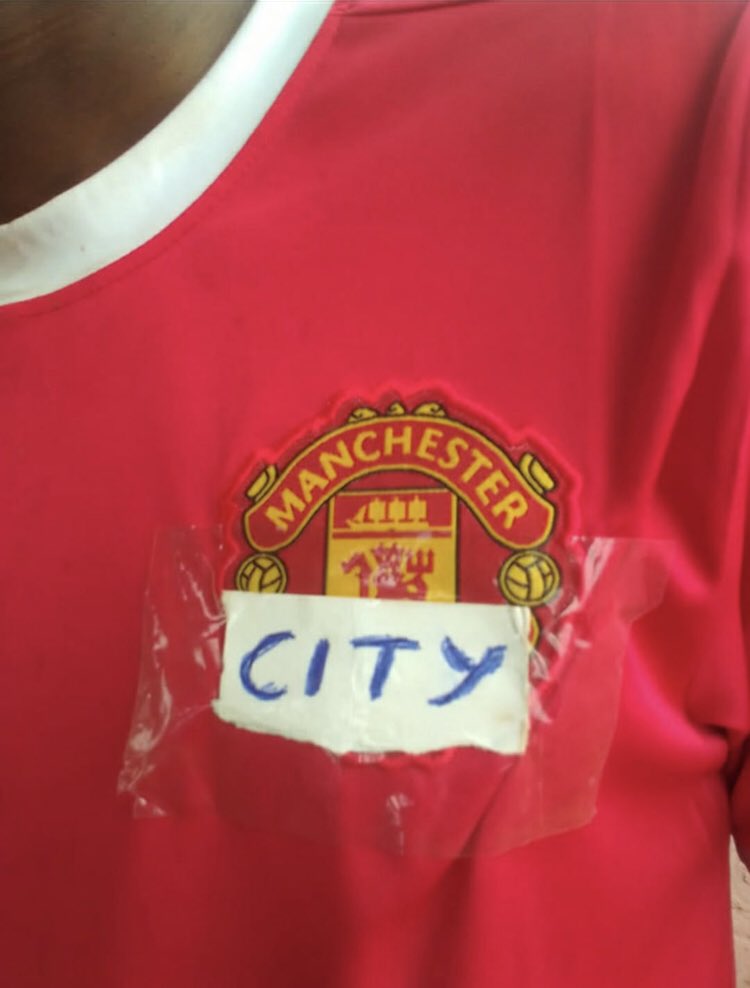 PfZuna2's tweet photo. @drjaytee87 @drjaytee87 no need to shut down your account, just change to the other side of the ‘noisy neighbours’ down Town 🤣🤣🤣 https://t.co/e4y17WcioG