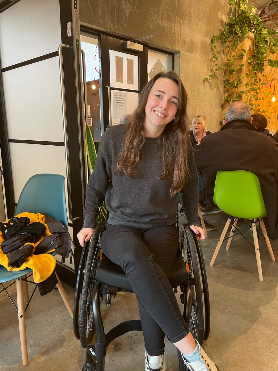 quxet1's tweet photo. I’m about to come to the end of my contract for my first post grad job working in clinical psychology services (☹️) - here are some reflections I have as a disabled psychology graduate wanting to go into clinical psychology… https://t.co/PZdzKOKCim
