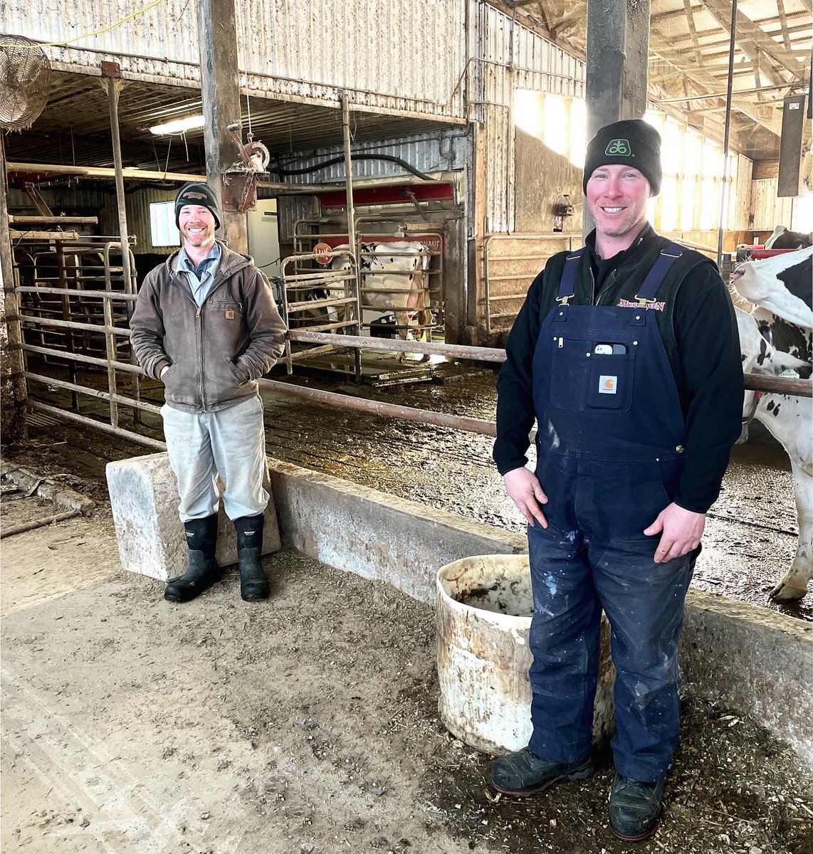 GRRobotics's tweet image. A huge congratulations on 10 years of robotic milking with @LelyAstronaut A4’s for Musthaven Farms. 🎉

“The flexibility that robotic milking offers and the increased production that we saw, we wouldn’t milk cows any other way.” -Chris Mustard

#10yearanniversary #lelyrobot