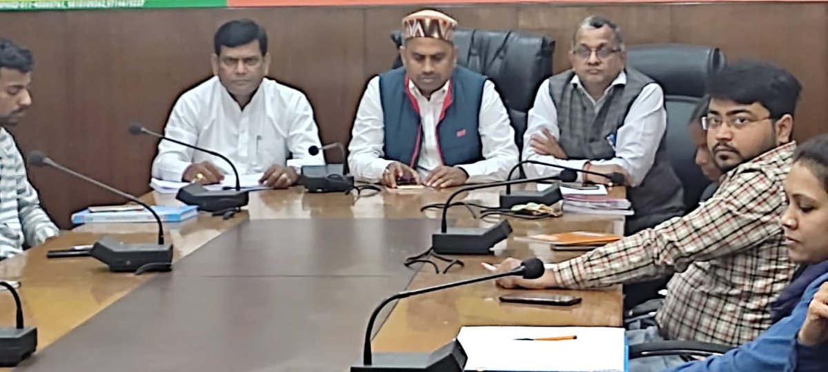 sudhirkumar0106's tweet photo. नमो सेवा केंद्र के संचालकों की भाजपा दिल्ली प्रदेश के कार्यालय में बैठक की कुछ झलक
@Neerajtiwari510 https://t.co/CF3wyQSuYA