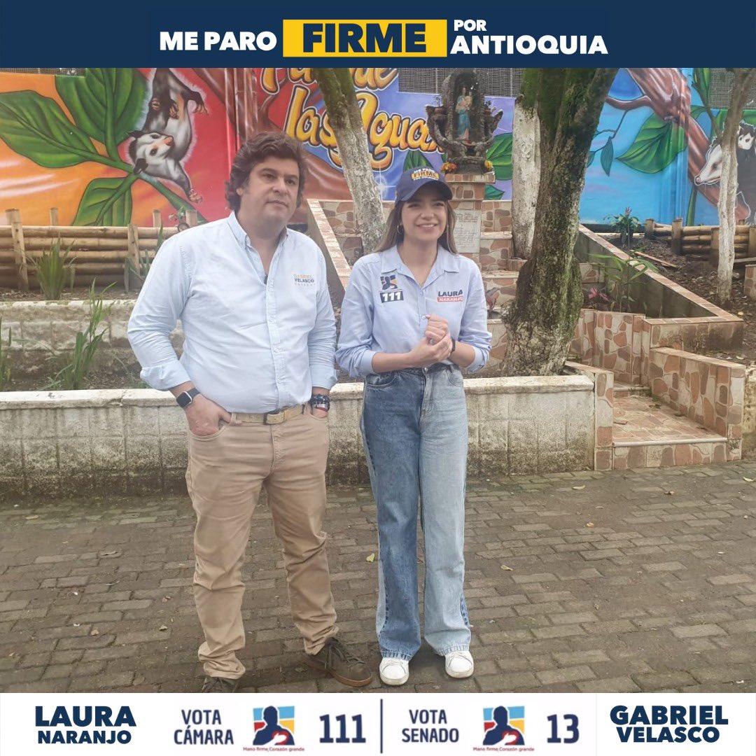 gabrieljvelasco's tweet photo. Junto a mi fórmula a la Cámara por Antioquia @lauranaranjo111, una joven emprendedora que lucha por su región, seguimos en diálogo con la comunidad compartiendo nuestras propuestas.

Gracias a la comunidad del Barrio Jerónimo Luis Tejelo, sector Castilla por el apoyo. #Senado13🇨🇴 https://t.co/ex5ldIpNpw