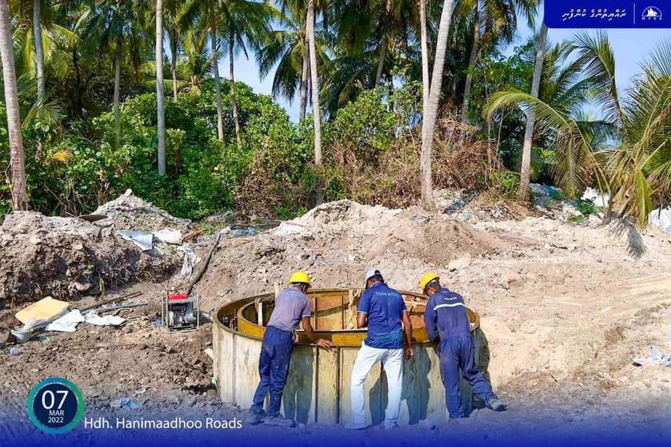 iburahimali's tweet image. ހދ. ހަނިމާދޫ މަގުހެދުމުގެ މަޝްރޫޢުގެ މަސައްކަތުގެ 93 އިންސައްތަ މިހާރުވަނީ ނިމިފައި. ސަބްބޭސް،ސަބްގްރޭޑް، ތާރުއެޅުން އަދި ހިނގާ ސަރަހައްދުގެ މަސައްކަތްވަނީ ފުރިހަމަކުރެވިފައި. މަގުބައްތި ހަރުކުރުމާއި މަގުމަތީ ނިޝާން ހަރުކުރުމުގެ މަސައްކަތް ދަނީ މިހާރު ކުރެވެމުން.
#ongoingprojects