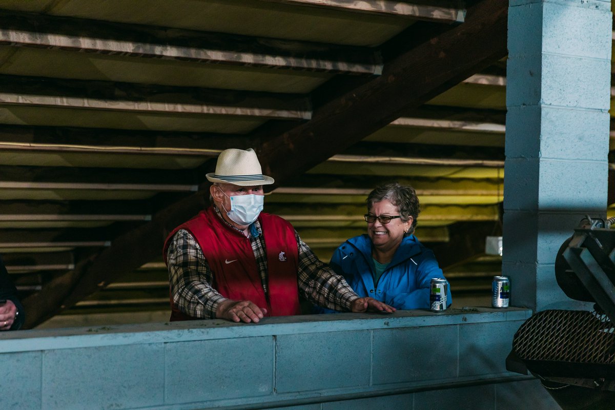 YakimaChief's tweet photo. Check out the behind the scenes pictures of "Ballad of Fort Road" by @CBandtheCROOKS, which was recorded in a hop kiln at Carpenter Ranches and learn more about the story behind the song directly from the songwriter, the Carpenter family, and the YCH team: https://t.co/MKcxujn82b https://t.co/cz9G4jUcod