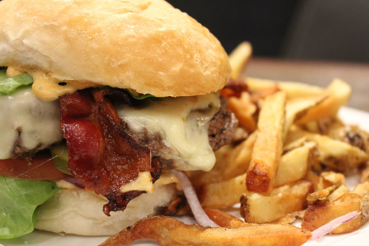 Burgers N' Buds! Mondays starting 4pm, select handhelds (with fries) $10! Plus $6 pints of Bud &amp; Bud Light.

Onstage tonight: Peter Vance 6pm, Dave White 10pm

Takeout/Delivery: greensleevespub.ca