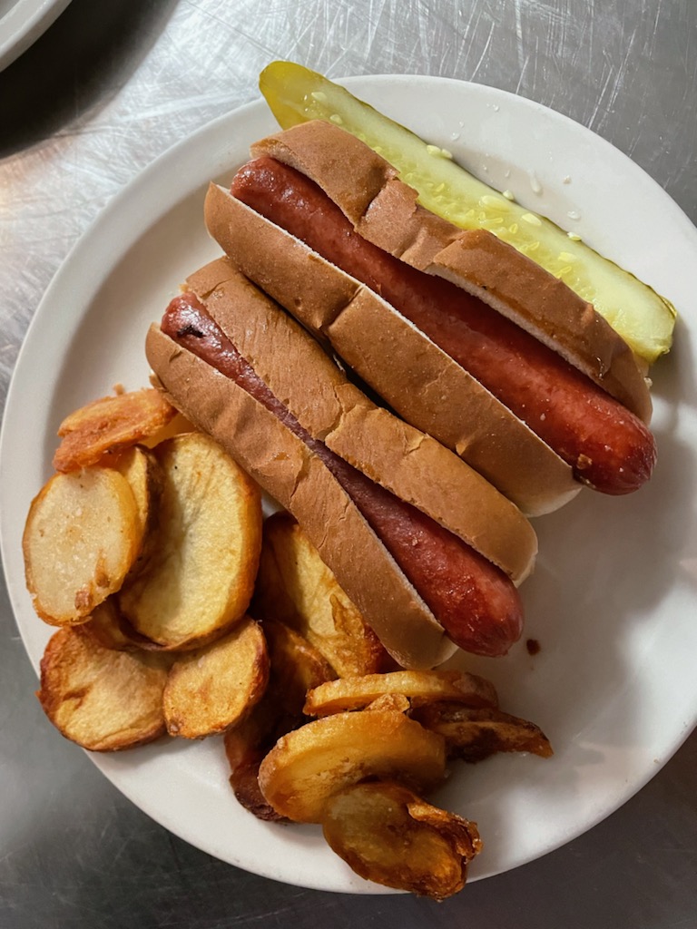 pressgrill's tweet photo. We strongly support your aspirations for good eats..! One example: NATHAN’S ALL-BEEF DOGS and STEAK + EGG SANDWICH are the specials, and we serve from lunchtime ’TIL 12 AM. Bring yourself by to eat, or call 298-1014 and get ADULT BEVS W/ CARRYOUT..! https://t.co/R71lozC0ak