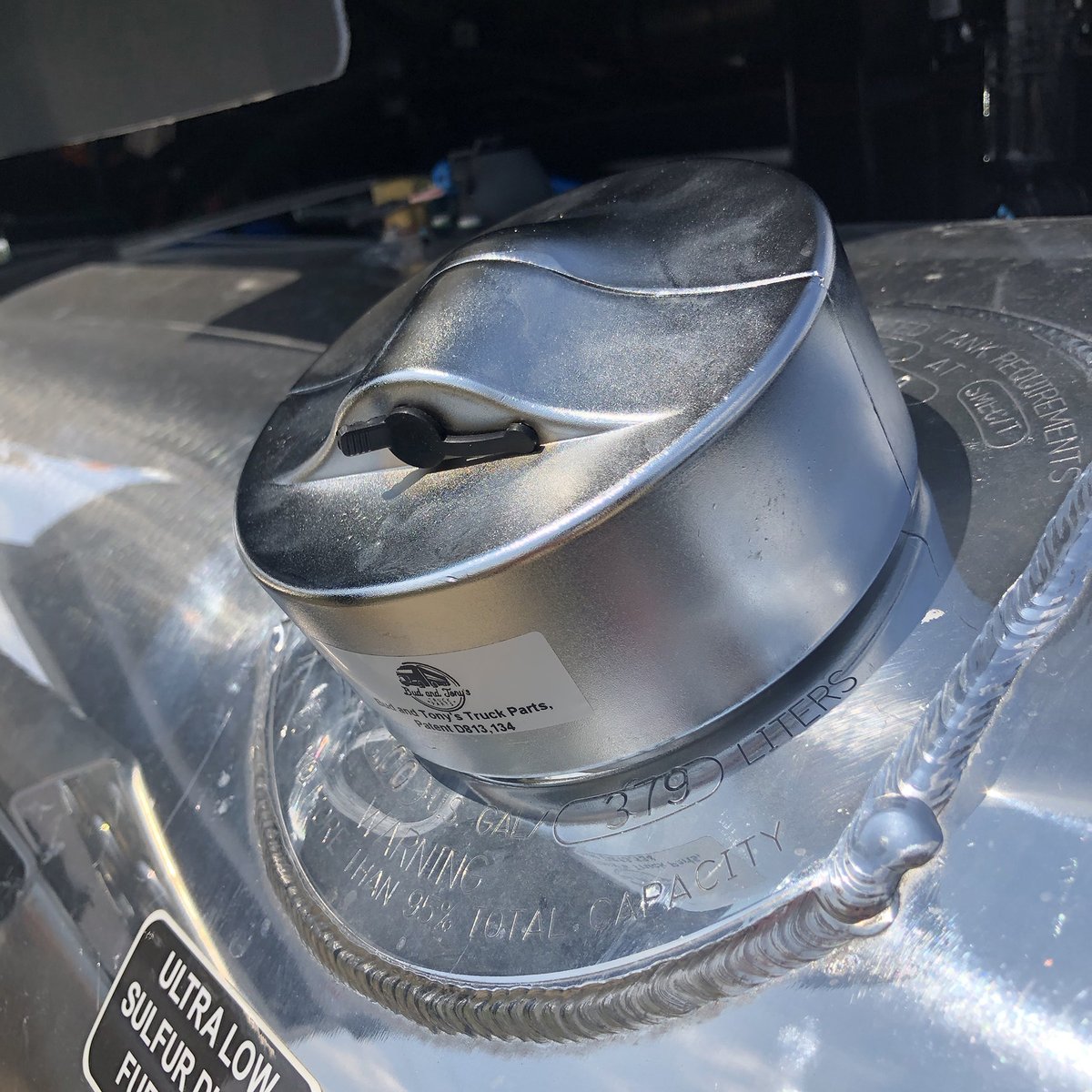 BudandTonys's tweet photo. THE Security Solution For EVERY Trucker 👍
The BEST Fuel Tank Protection in The Industry! ⛽
Fits ALL Major Medium, Heavy-Duty &amp; Box Truck Models 🤯
Bud &amp; Tony’s LOCKING FUEL CAP COVERS!
✅ FREE SHIPPING
✅ Trucker Approved!
In-Stock &amp; Ready to Ship!
>>> https://t.co/TGECXAjMbb https://t.co/hMUg5n8EJQ