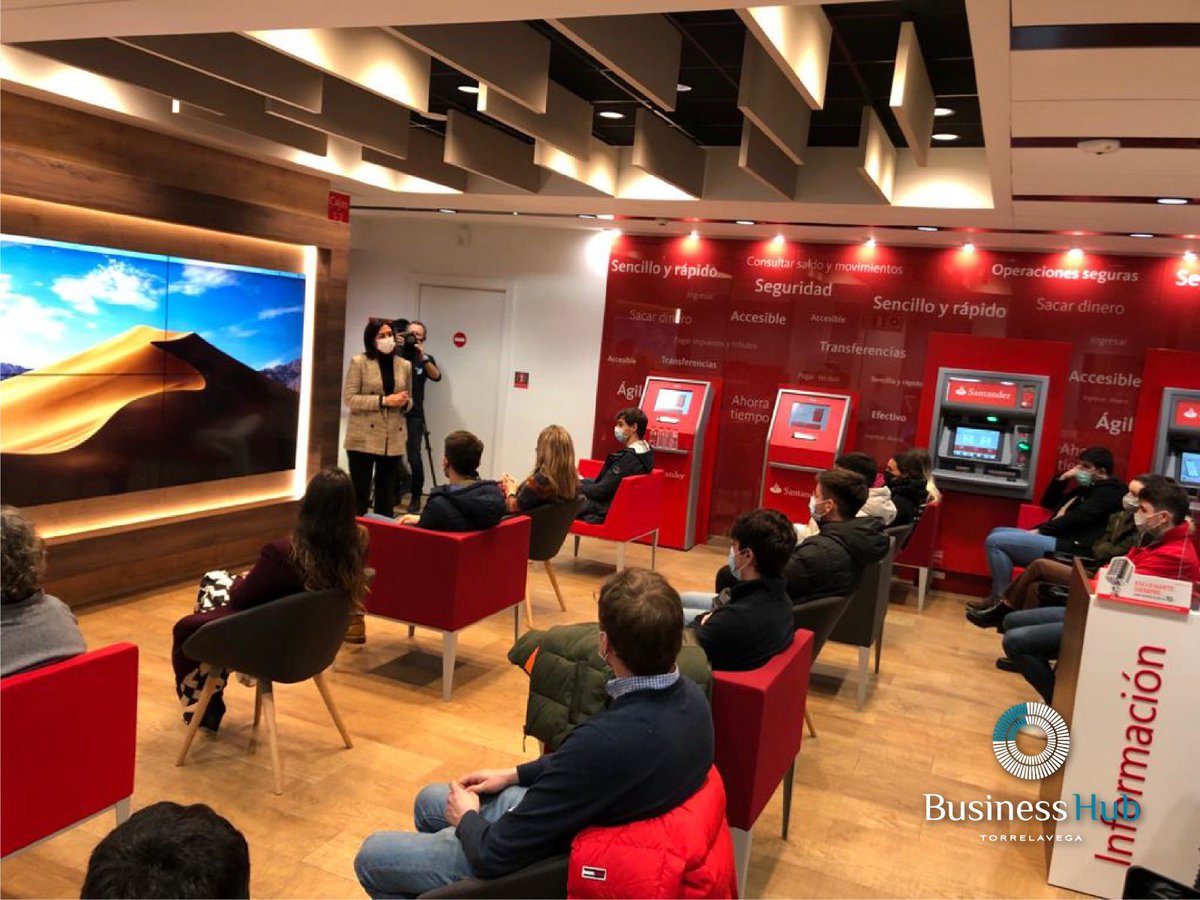 BusinessHUBTorr's tweet photo. Imagínate treinta brillantes universitarios interactuando en #Torrelavega con gerentes de empresa…imagínate que el @santander_es cede sus instalaciones para desarrollar ese encuentro.

¿sabes?nosotros a eso le llamamos #futuro…¡y nos encanta! 
@AnaBotin @SantanderUni #Cantabria https://t.co/U6XPzH2ZRf