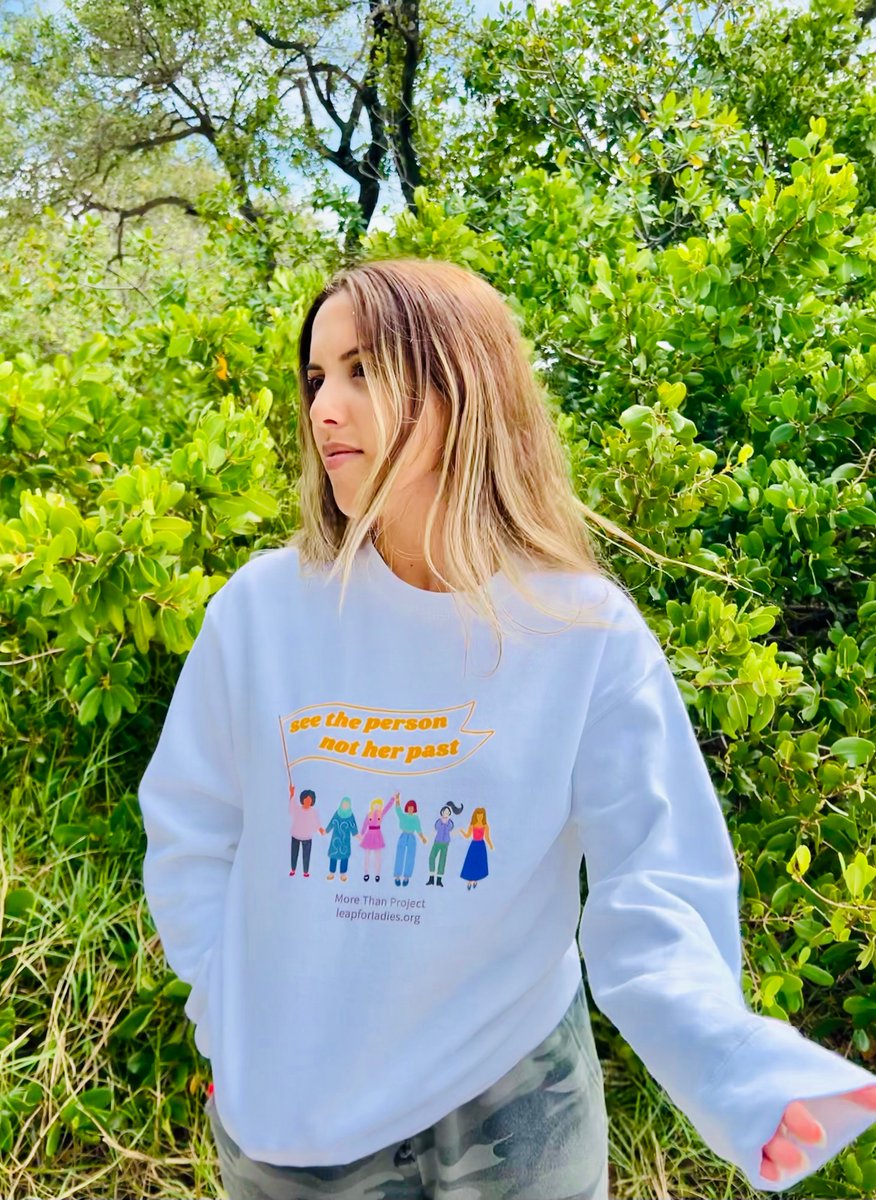 leaps_dragonfly's tweet photo. Tomorrow is #InternationalWomensDay. Celebrate in style by supporting the #MoreThanProject and wearing the change you want to see in the world.
Shop"The Nancy" crewneck at: https://t.co/IKlJTBX39x
100% of proceeds from the #MoreThanProject benefits @LeapForLadies https://t.co/BeG36bIymO